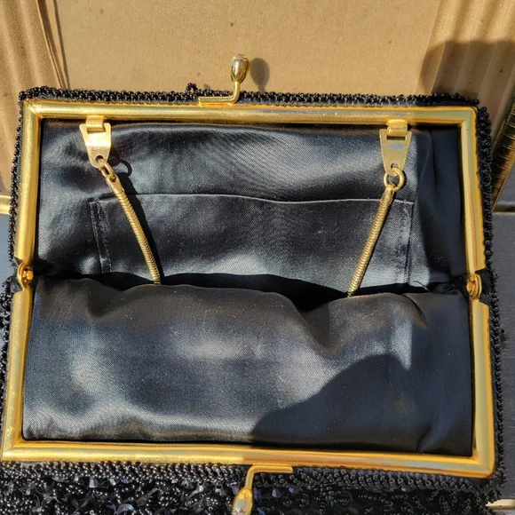 Walborg Richere Black Beaded Purse ~ Vintage ~ 1960s ~ Exquisite! ~ Loose Beads - Picture 9 of 16